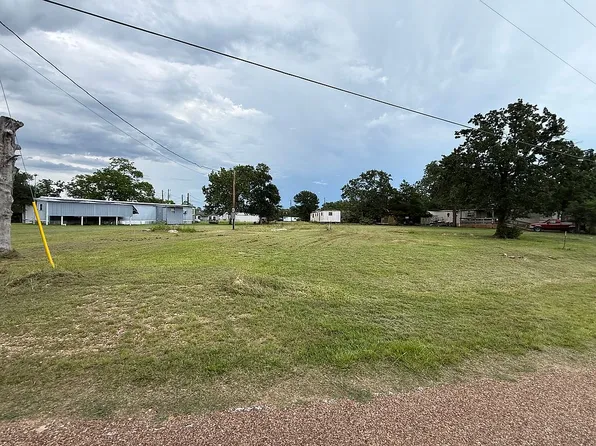 422 Leaning Oak Ln, Somerville, TX 77879