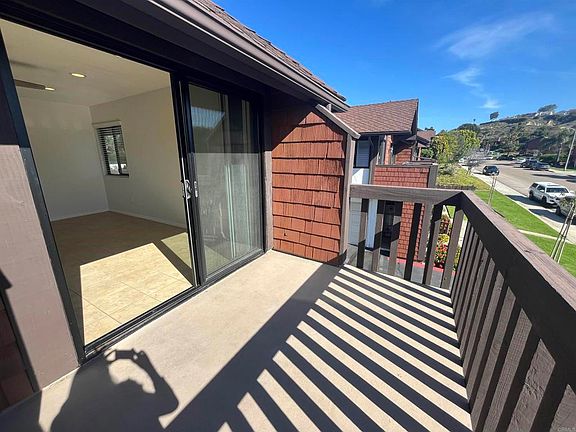 5th image of 2556 Ocean Cove Dr