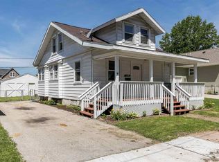 1216 N St SW, Cedar Rapids, IA 52404