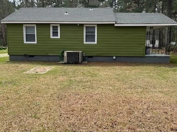 9135 Mayes St, Jarratt, VA 23867