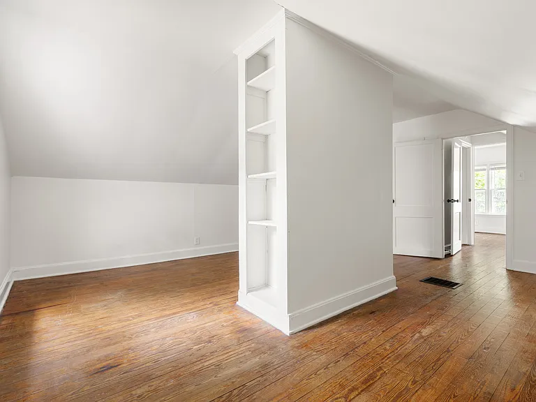 1806 Green St — Photo 18
