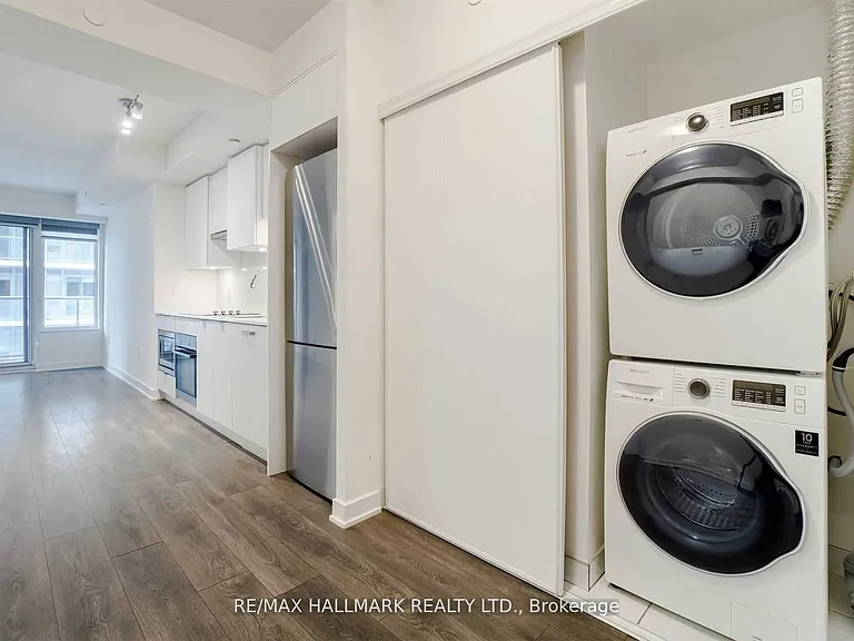 99 Broadway Ave #907 — Photo 5
