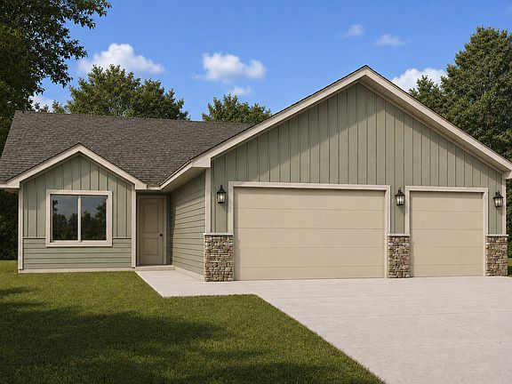 3rd image of 800 Turril St