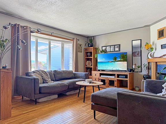 3rd image of 11414 Norris Cres