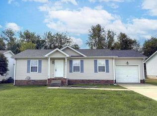 233 Waterford Dr, Oak Grove, KY 42262