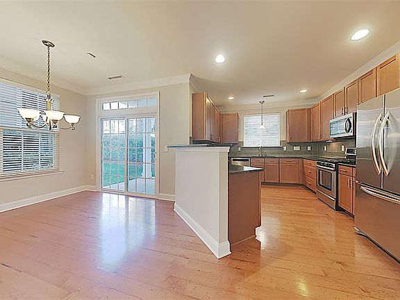 5th image of 1739 Whirlaway Ct