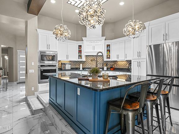 3rd image of 2704 Tierra Malaga Pl