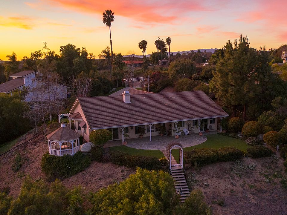1st image of 2388 Vista Valle Verde Dr