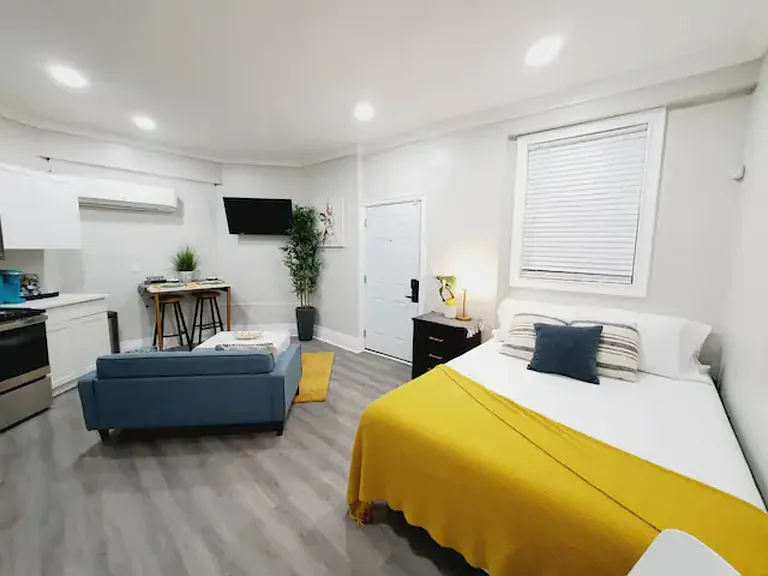 789B Cameron M Alexander Blvd NW — Photo 3
