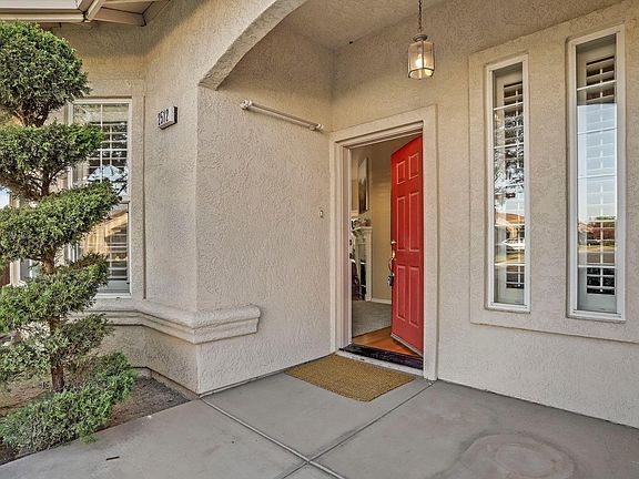 3rd image of 2512 W Amber Elm Dr