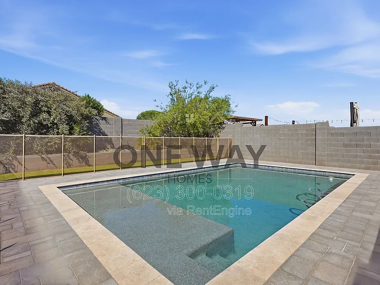 30558 W Clarendon Ave — Photo 40