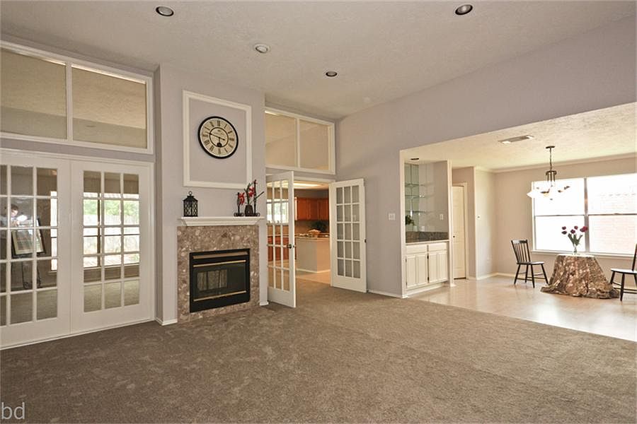 1st image of 2406 Old Dixie Dr