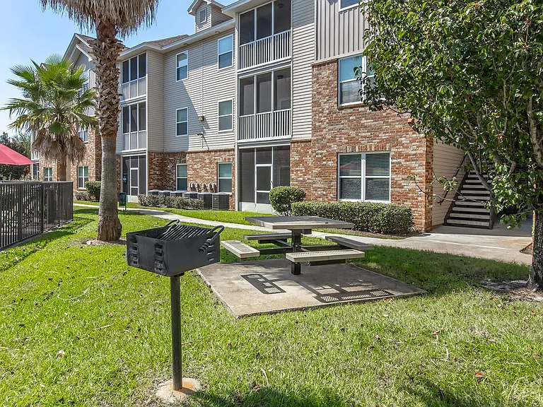 Crosswinds Apartments — Photo 23