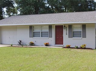 2216 E Hollywood Ave, Eustis, FL 32726
