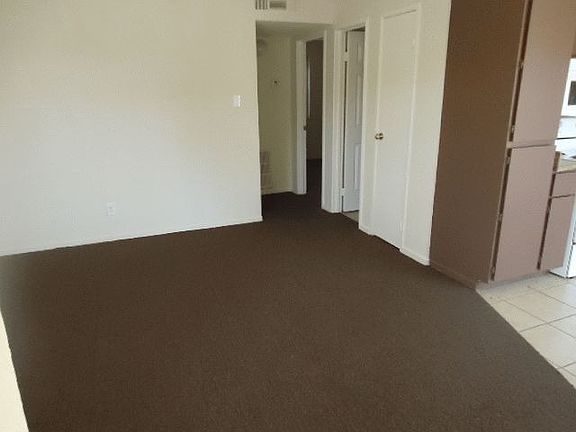 5th image of 2740 Menlo Square Dr APT A