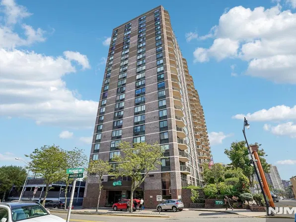 770 Anderson Avenue #11C, Cliffside Park, NJ 07010