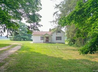 2152 E Ohmer Rd, Mayville, MI 48744