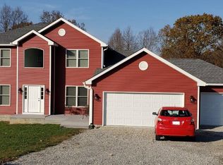 10333 E Lakewood Dr, Bloomfield, IN 47424