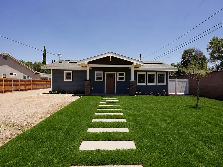 4805 Charlotte Way — Photo 1