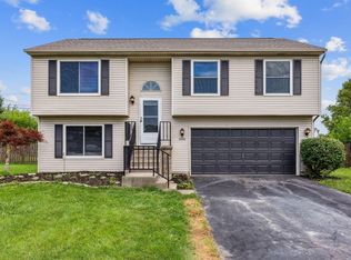 2066 Emerald Way Dr, Grove City, OH 43123