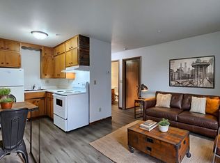 915 7th Ave N, Moorhead, MN 56560