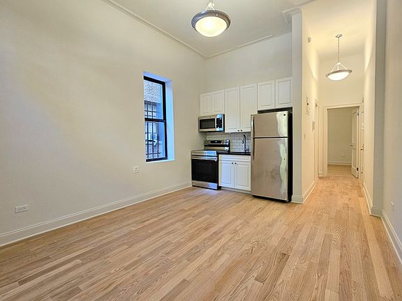 3rd image of 652 W 163rd St APT 8