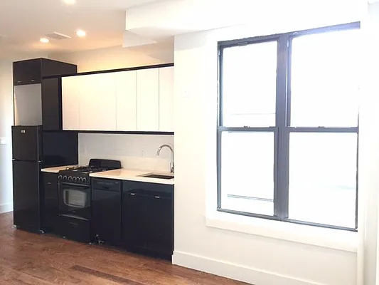 Rented by Simply Brooklyn Realty Inc | media 16