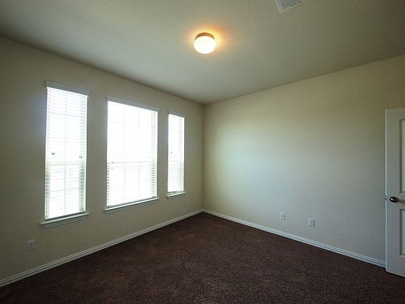 4th image of 3505 Joyce Ln