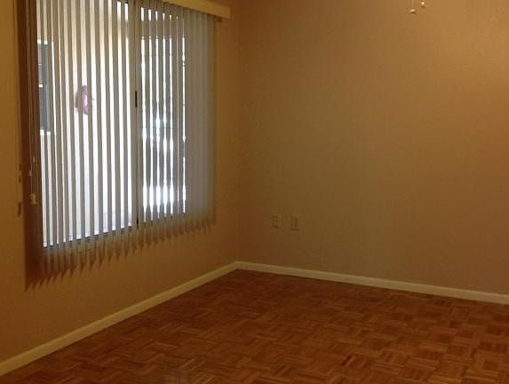 3rd image of 12640 W Parkwood Dr