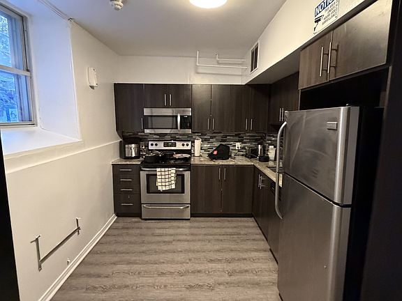 5th image of 119 Daly Ave #3