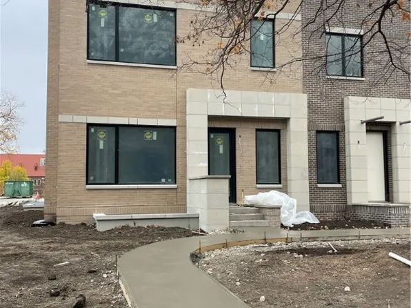 512 40th St, Des Moines, IA 50312