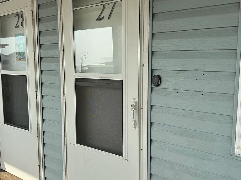 2607 door_04032024