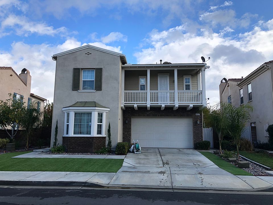 1st image of 46322 Lone Pine Dr