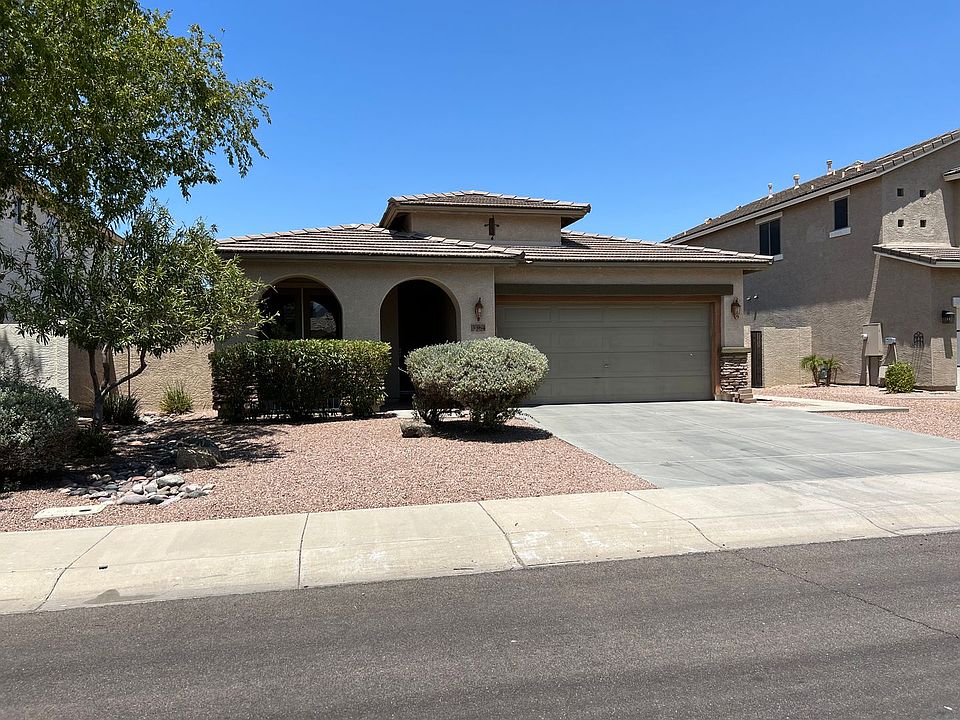 1st image of 3364 E Ravenswood Dr