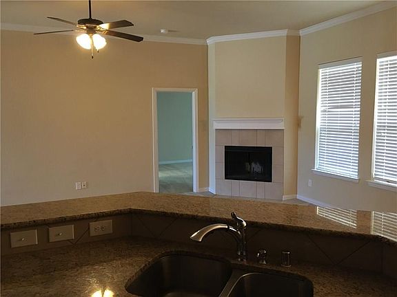 4th image of 1532 Stetson Dr
