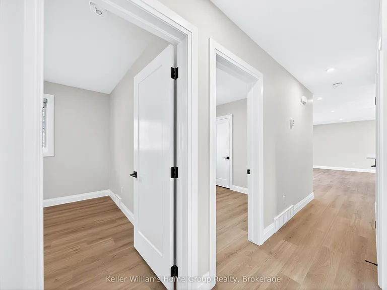 535 Elgin St — Photo 27