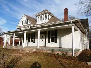 1210 N Main St, Sweetwater, TN 37874