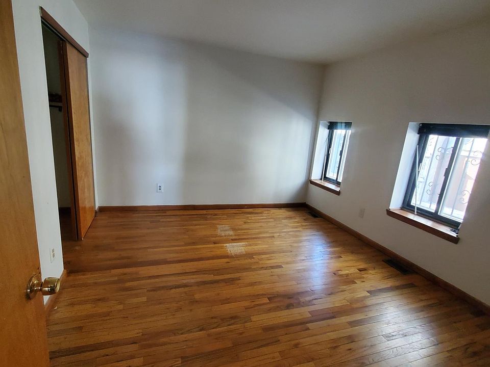 1st image of 514 15th Stphiladelphia #A