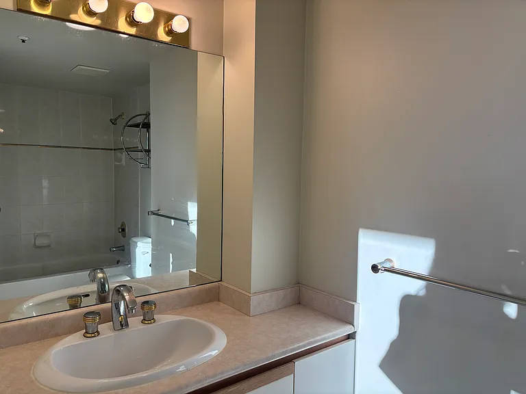 950 Cambie St #1906 — Photo 6