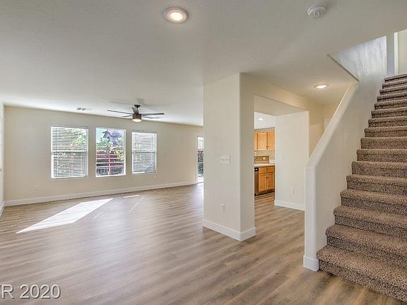 5th image of 6052 Sierra Lakes St