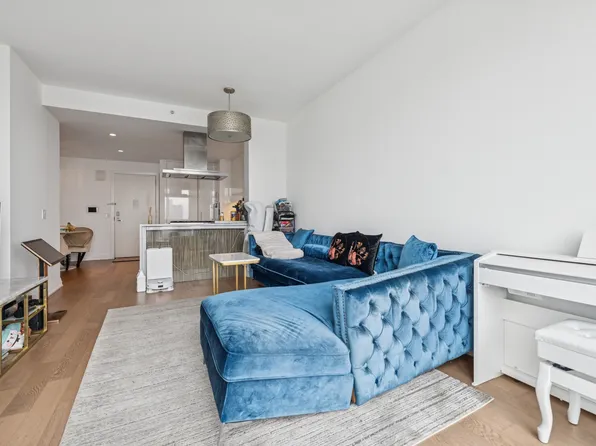 460 West 42nd Street 58G image 2 of 9