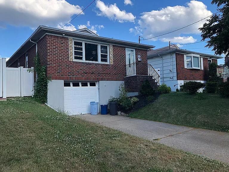 1st image of 377 Crystal Ave