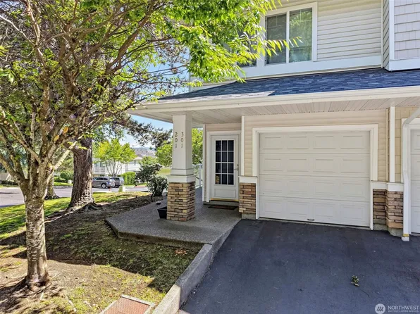 22122 41st Ave S Unit 301, Kent, WA 98032