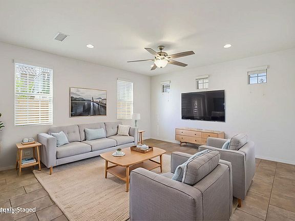 3rd image of 15912 S 11TH Way