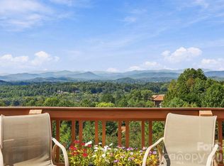 244 Mountain Valley Dr, Hendersonville, NC 28739
