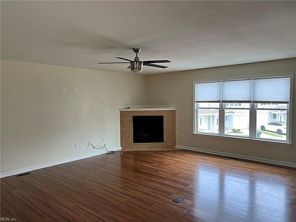 3rd image of 5813 Miss Coral Ct