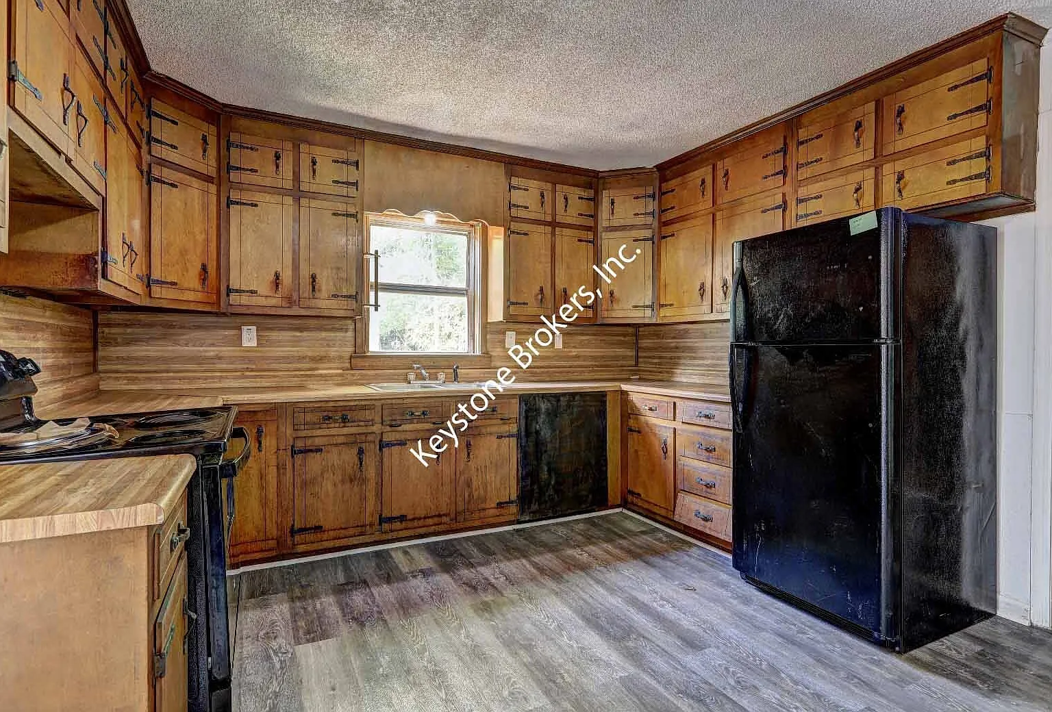 3 bed, 2.0 bath, 1645 sqft, $1,025 — Photo 4