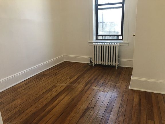 3rd image of 2430 41st St APT 16