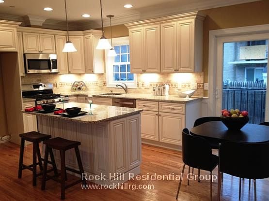 2nd image of 141 Tremont St #141