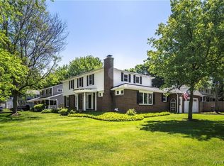 94 Eastwick Dr, Williamsville, NY 14221